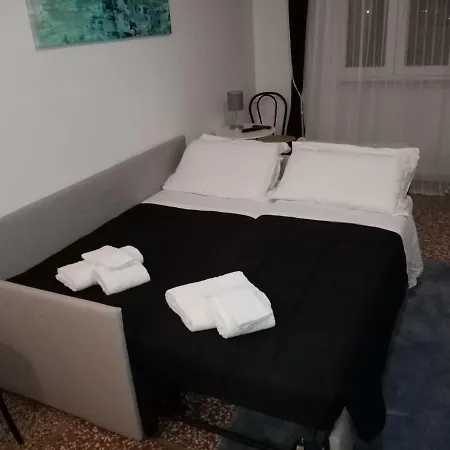 Rome...what Else דירה רומא